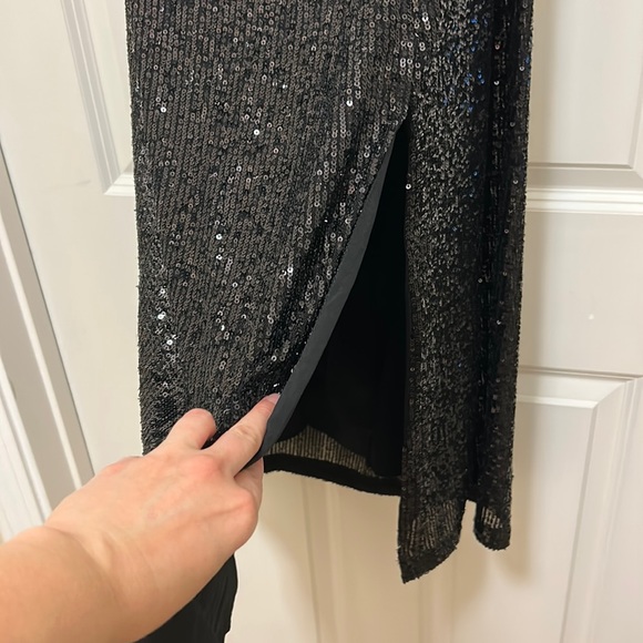 NWT Black Sequin Dress With Side Slit Size 12 - Picture 3 of 16